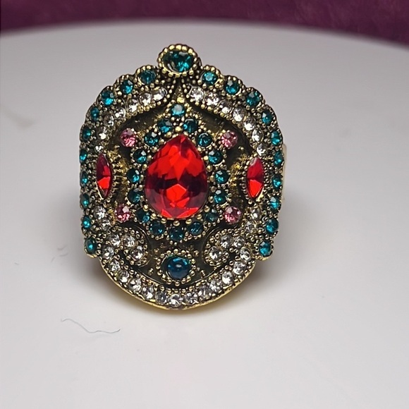 Jewelry - Unique Middle Eastern Vibes Fashion Ring Gold Tone Manmade Stones